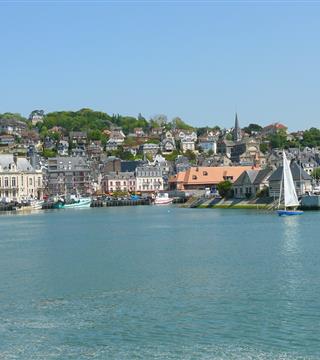 Trouville sur Mer - Hotel Saint James, hôtel 3 étoiles à Trouville sur Mer, hôtel de charme en bord de mer dans le Calvados, hotel avec salon bar proche de Deauville, Cabourg, Honfleur sur la côte fleurie en Normandie