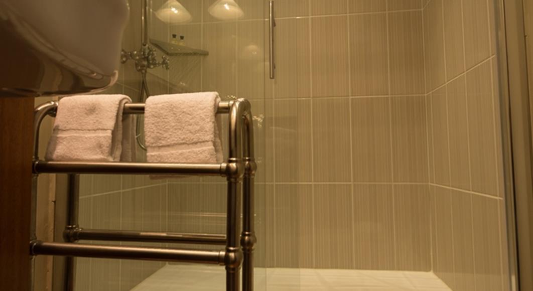 Hotel Saint James, hôtel 3 étoiles à Trouville sur Mer, hôtel de charme en bord de mer dans le Calvados, hotel avec salon bar proche de Deauville, Cabourg, Honfleur sur la côte fleurie en Normandie