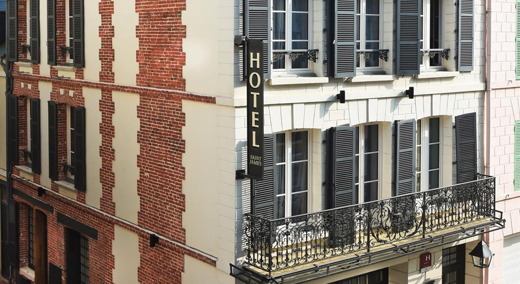 Hotel Saint James, hôtel 3 étoiles à Trouville sur Mer, hôtel de charme en bord de mer dans le Calvados, hotel avec salon bar proche de Deauville, Cabourg, Honfleur sur la côte fleurie en Normandie